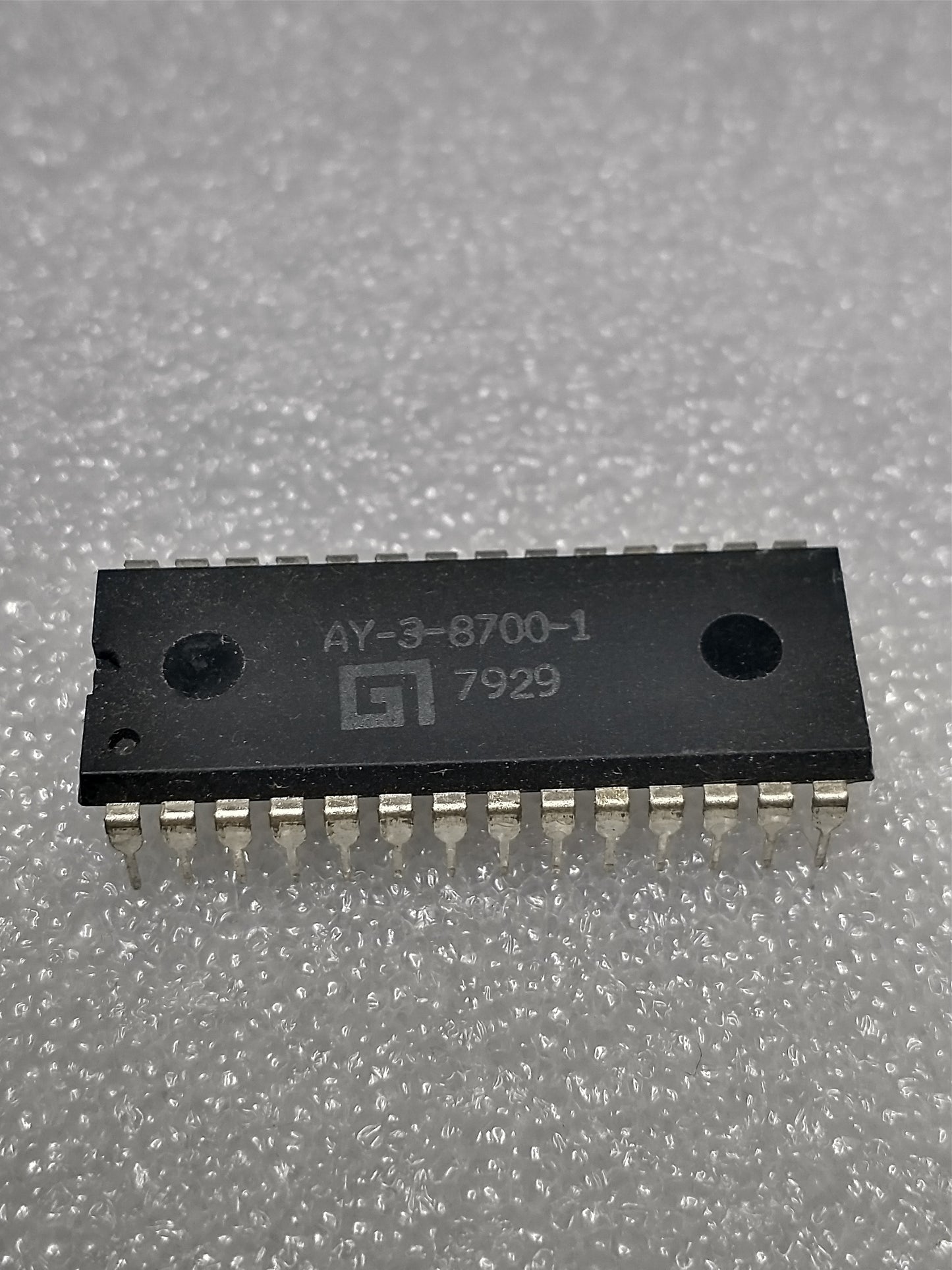 General Instruments AY-3-8700-1 Tank Battle IC chip