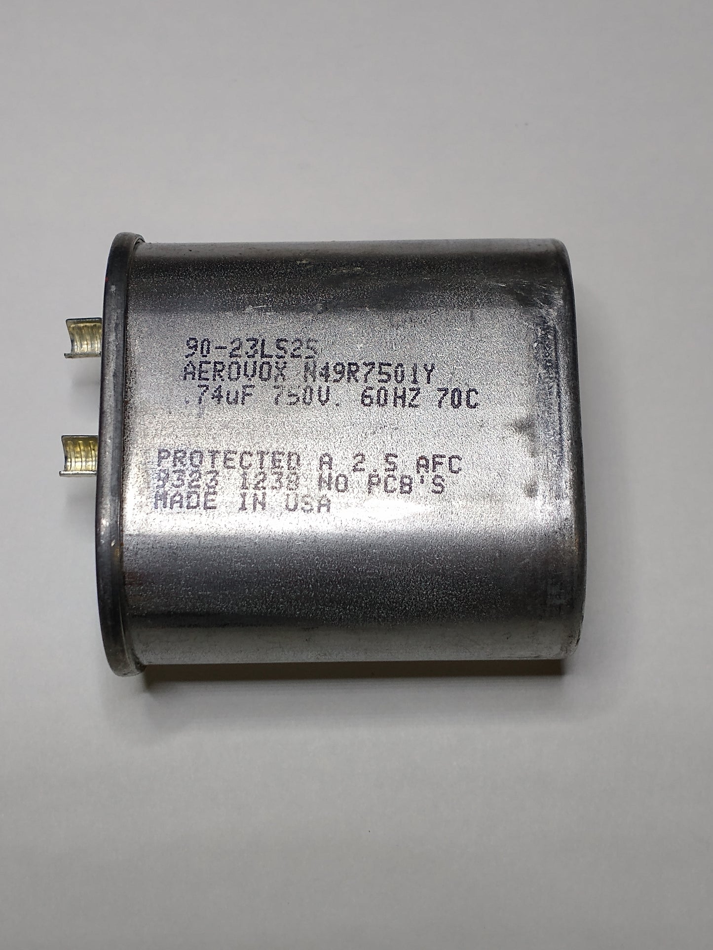 Condensateur Oval Aerovox .74uf 750v