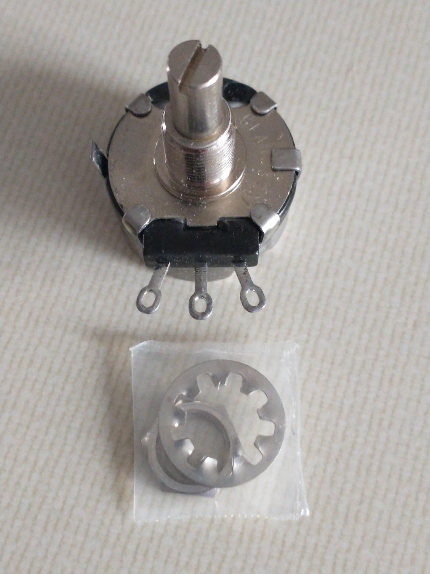 Potentiomètre RV4NAYSD102A 53C31K 1K 2W Scellé
