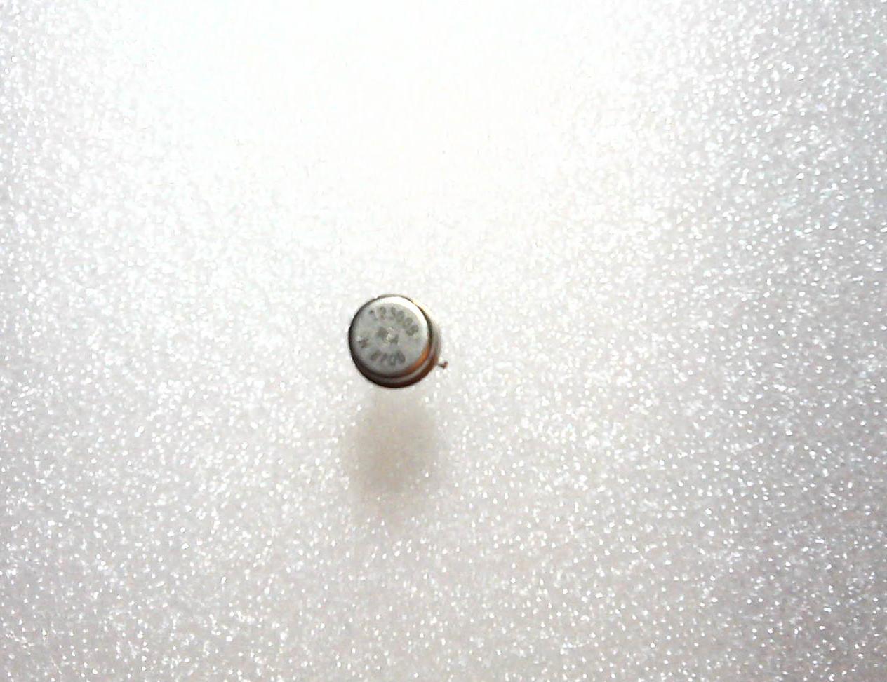 Triac RCA T2300B 200V 2.5A Sensitive-Gate TO-5