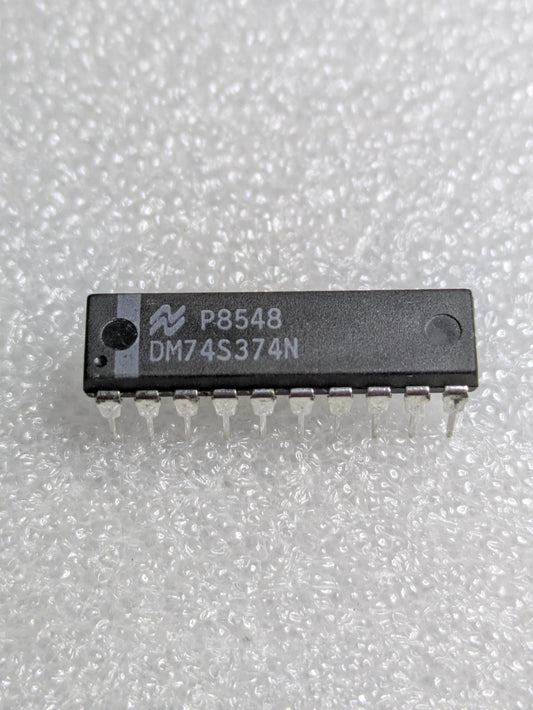 74S374