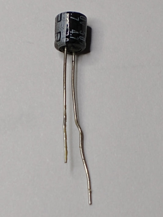 4.7uf 50V Radial 5 x 5mm